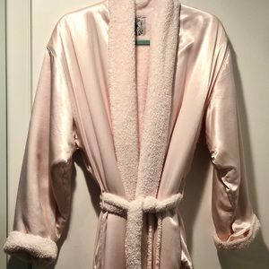 Little Giraffe Women’s Luxe Satin Robe
